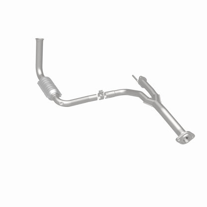MagnaFlow Jeep Liberty OEM Grade Federal / EPA Compliant Direct-Fit Catalytic Converter 49582 360 Degree Image Set