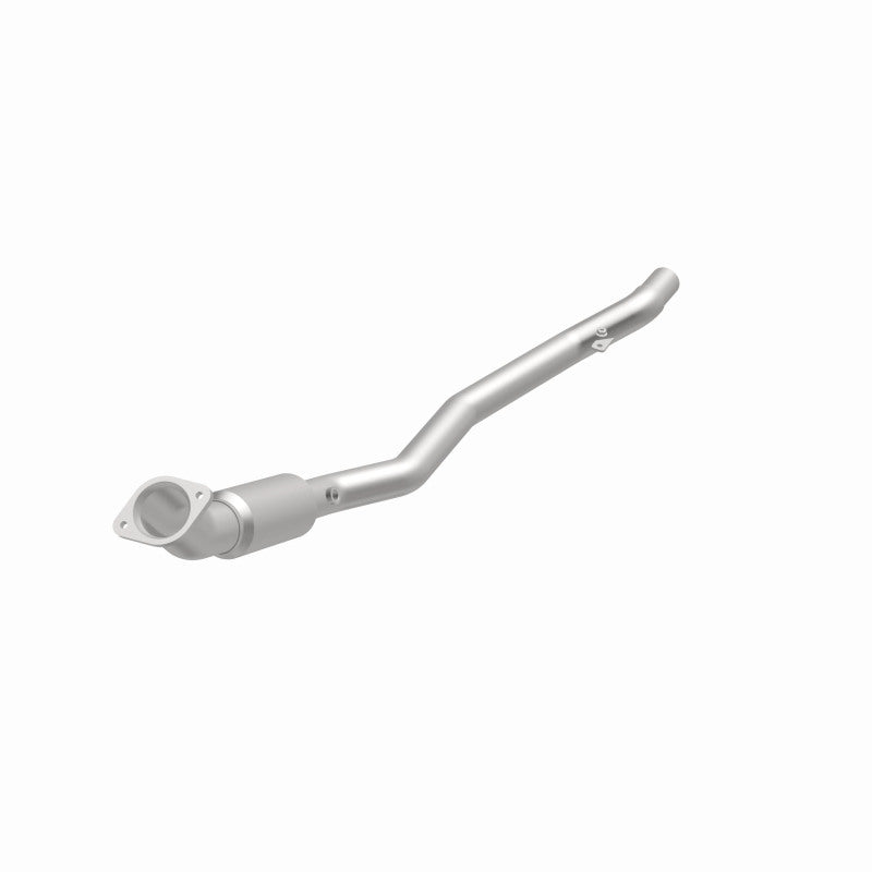 MagnaFlow OEM Grade Federal / EPA Compliant Direct-Fit Catalytic Converter 21-539 360 Degree Image Set