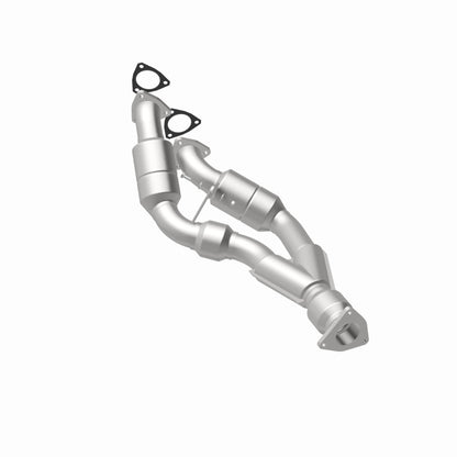 MagnaFlow OEM Grade Federal / EPA Compliant Direct-Fit Catalytic Converter 51499 360 Degree Image Set
