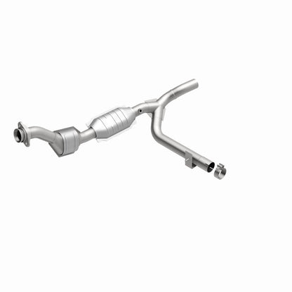 MagnaFlow Ford F-150 HM Grade Federal / EPA Compliant Direct-Fit Catalytic Converter 23082 360 Degree Image Set