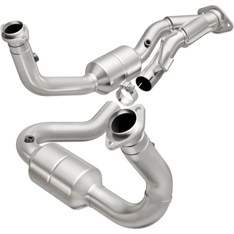 MagnaFlow Jeep Grand Cherokee OEM Grade Federal / EPA Compliant Direct-Fit Catalytic Converter 49686 Photo - Primary