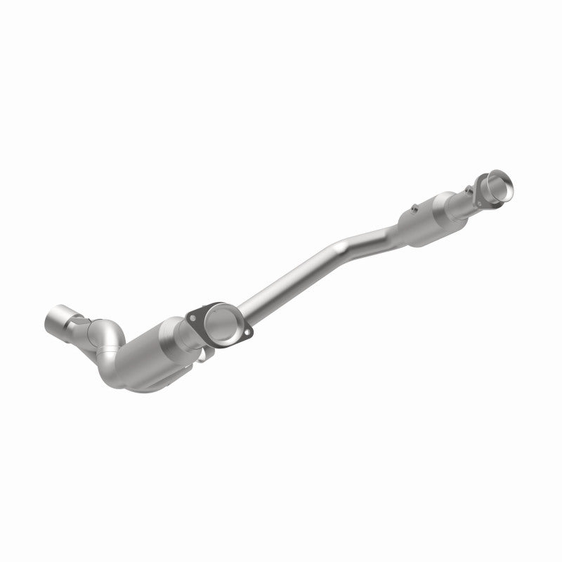 MagnaFlow California Grade CARB Compliant Direct-Fit Catalytic Converter 5551665 360 Degree Image Set