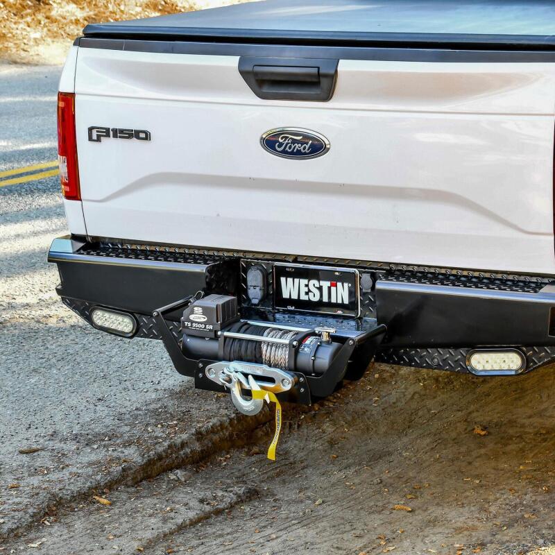 Superwinch 9500 LBS 2in Receiver Cradle (SX 10000 / Talon 9.5 / Tiger Shark 9500 / LP 8500/10000) 2050 2050 Photo - lifestyle view