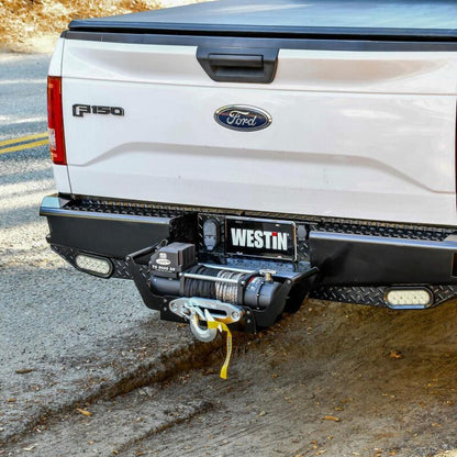 Superwinch 9500 LBS 2in Receiver Cradle (SX 10000 / Talon 9.5 / Tiger Shark 9500 / LP 8500/10000) 2050 2050 Photo - lifestyle view