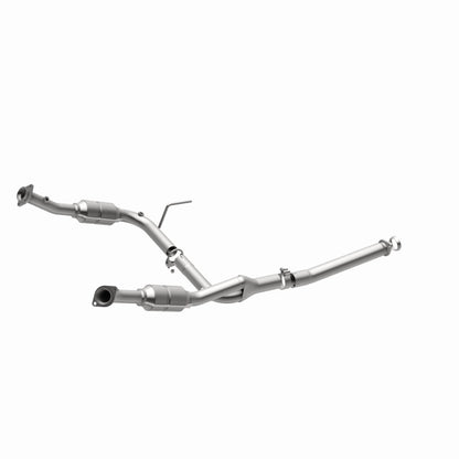 MagnaFlow OEM Grade Federal / EPA Compliant Direct-Fit Catalytic Converter 49406 360 Degree Image Set