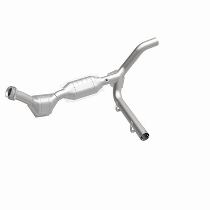 MagnaFlow Ford F-150 HM Grade Federal / EPA Compliant Direct-Fit Catalytic Converter 93429 360 Degree Image Set