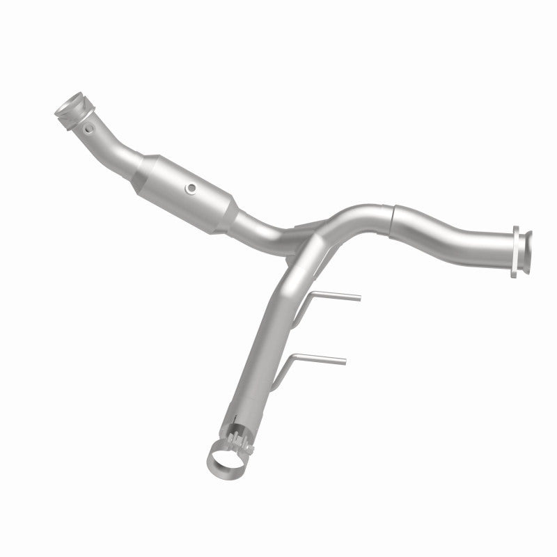MagnaFlow Ford F-150 OEM Grade Federal / EPA Compliant Direct-Fit Catalytic Converter 21-470 360 Degree Image Set