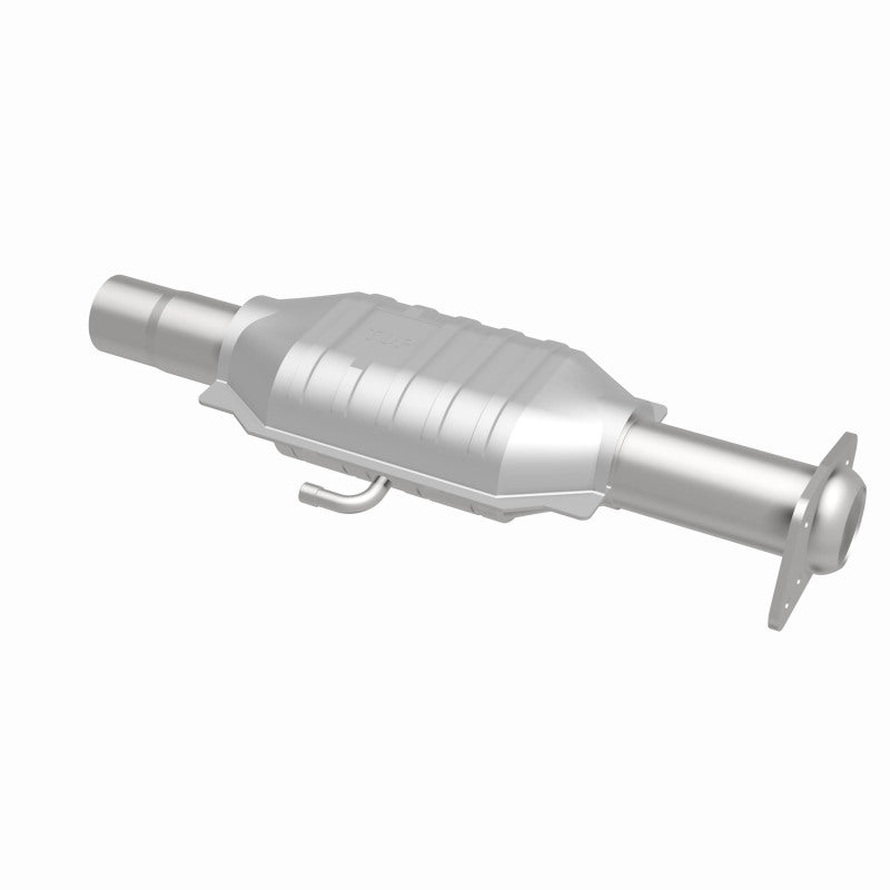 MagnaFlow California Grade CARB Compliant Direct-Fit Catalytic Converter 3322456 360 Degree Image Set