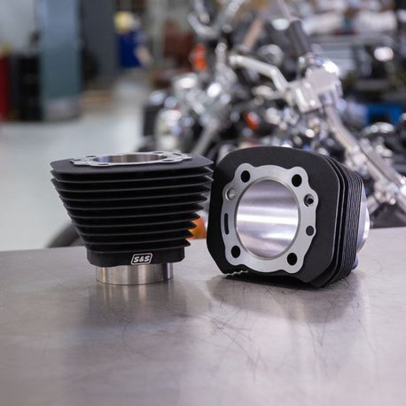 S&S Cycle 86-19 Sportster Models 3-1/2in Bore Cylinder Set - Wrinkle Black 910-0695 910-0695 Photo - Primary