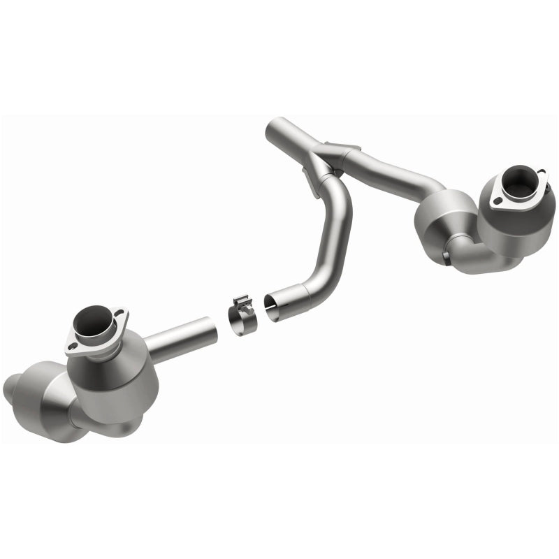 MagnaFlow Jeep Wrangler OEM Grade Federal / EPA Compliant Direct-Fit Catalytic Converter 49689 Photo - out of package