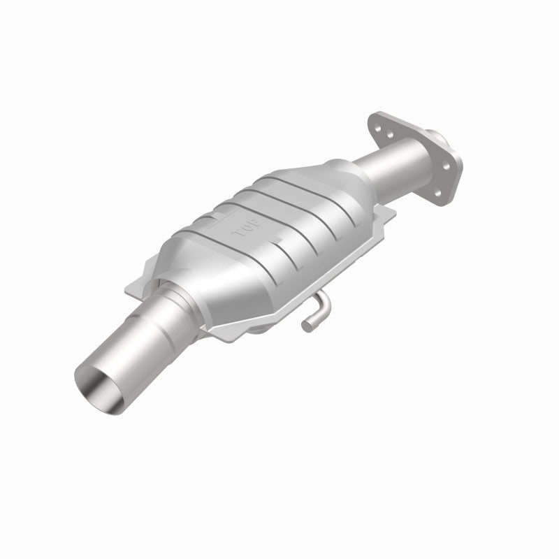 MagnaFlow Standard Grade Federal / EPA Compliant Direct-Fit Catalytic Converter 93418 360 Degree Image Set