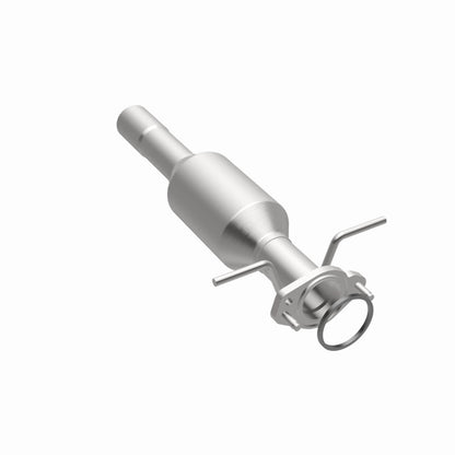 MagnaFlow Ford Focus OEM Grade Federal / EPA Compliant Direct-Fit Catalytic Converter 49196 360 Degree Image Set