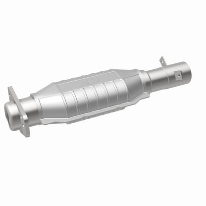 MagnaFlow Standard Grade Federal / EPA Compliant Direct-Fit Catalytic Converter 93486 360 Degree Image Set