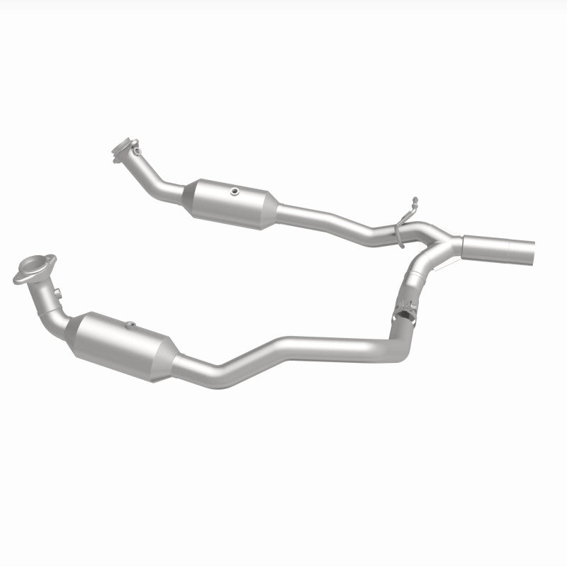 Magnaflow 17-18 Ford E-350 6.8L Direct Fit Converter 280014 280014 360 Degree Image Set
