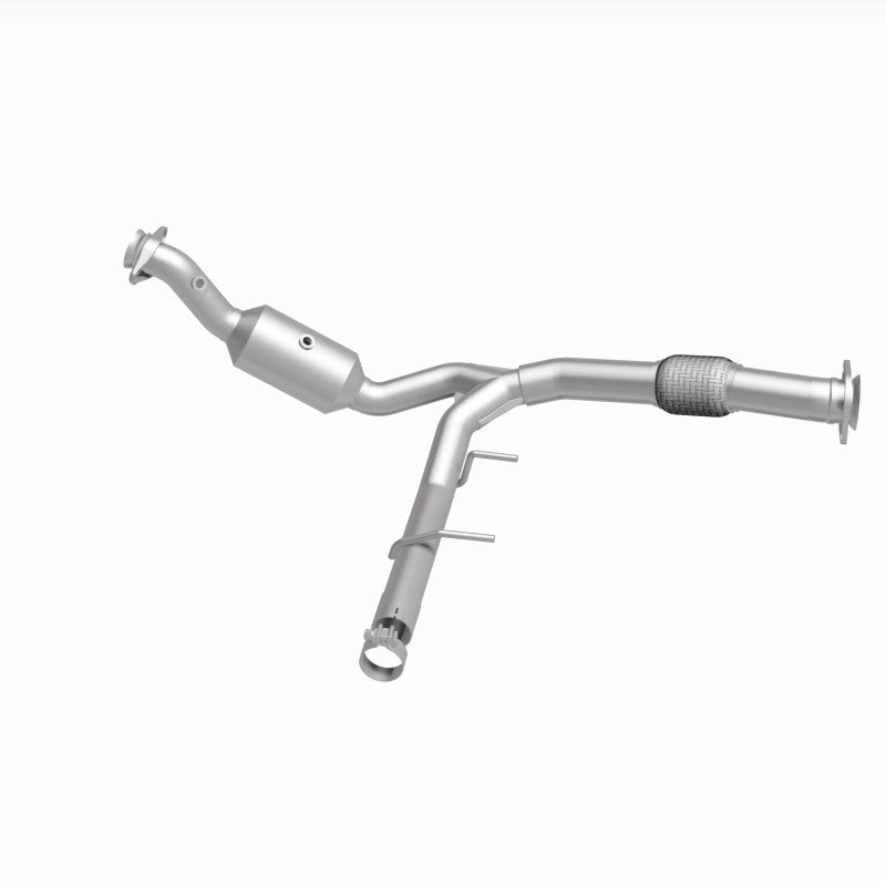 Magnaflow 18-21 Ford Expedition Right Underbody 3.5L Direct Fit Catalytic Converter 280219 280219 360 Degree Image Set