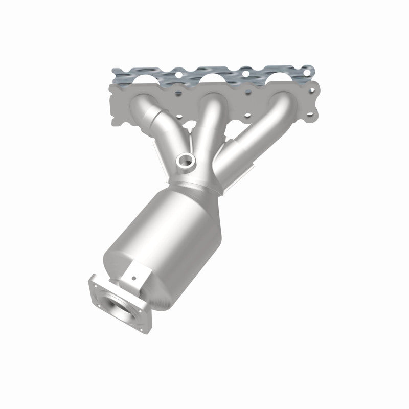 MagnaFlow Volvo XC90 OEM Grade Federal / EPA Compliant Manifold Catalytic Converter 52131 360 Degree Image Set