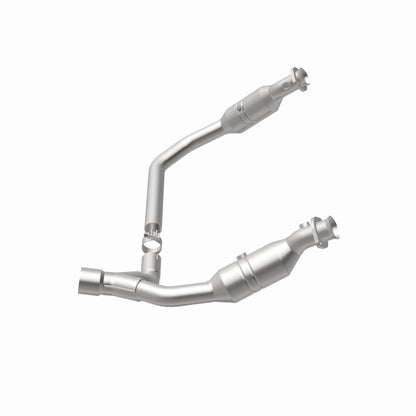 MagnaFlow Dodge Ram 1500 California Grade CARB Compliant Direct-Fit Catalytic Converter 5551291 360 Degree Image Set
