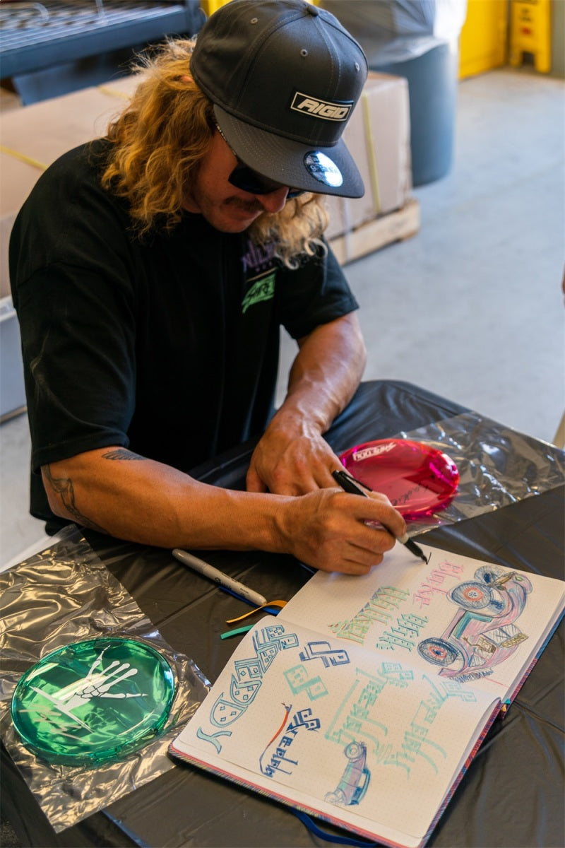 Rigid Industries x SHREDDY 360-Series 4in Lights w/Wt Bcklght (2) + 6 Covers (2 Pink/2 Teal/2 Blk) 36117-SHREDDY 36117-SHREDDY Photo - Mounted