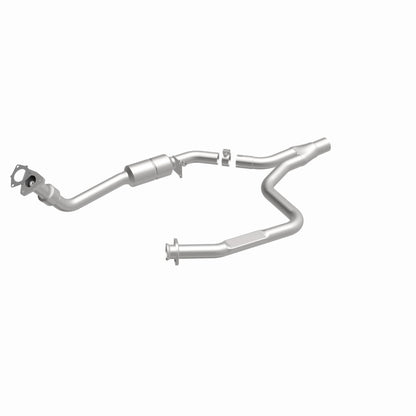 MagnaFlow California Grade CARB Compliant Direct-Fit Catalytic Converter 4481476 360 Degree Image Set