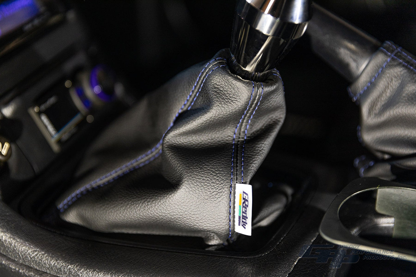 GReddy SHIFT BOOT SKYLINE GT-R BNR32 GENUINE LEATHER - () 16520701