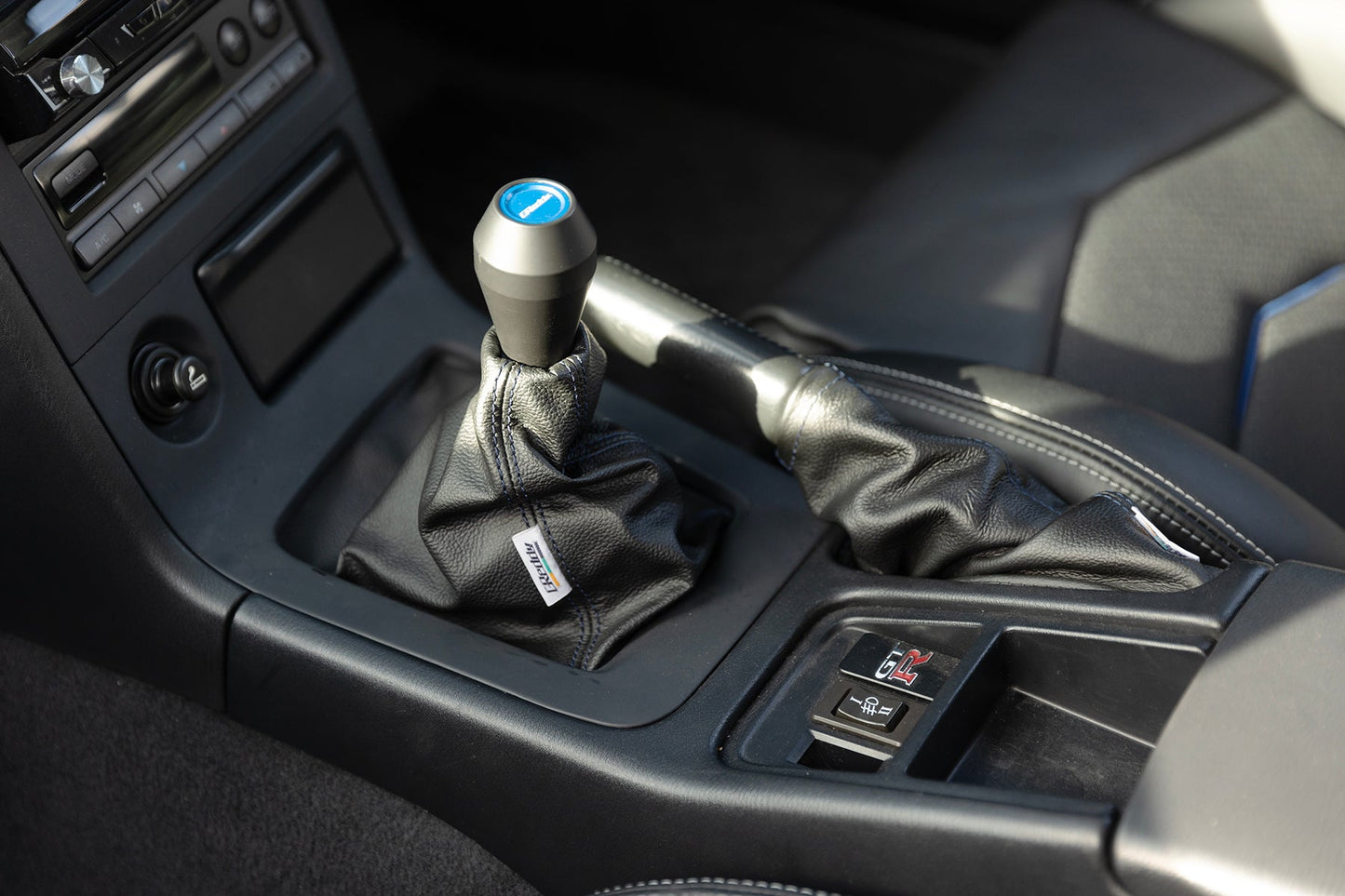 GReddy SHIFT BOOT SKYLINE GT-R BCNR33 GENUINE LEATHER - () 16520703