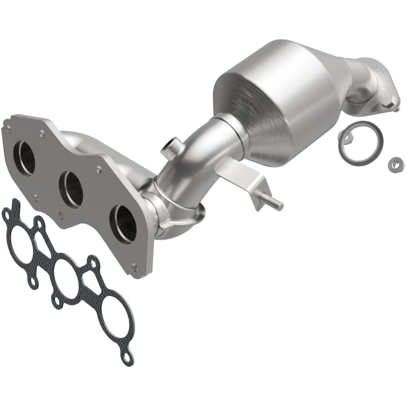 MagnaFlow Toyota Sienna California Grade CARB Compliant Manifold Catalytic Converter 5582822 Photo - Primary