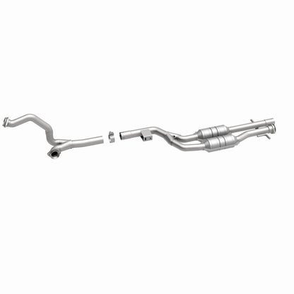 MagnaFlow Mercedes-Benz Standard Grade Federal / EPA Compliant Direct-Fit Catalytic Converter 23843 360 Degree Image Set