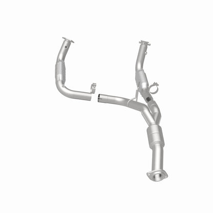 MagnaFlow OEM Grade Federal / EPA Compliant Direct-Fit Catalytic Converter 51812 360 Degree Image Set