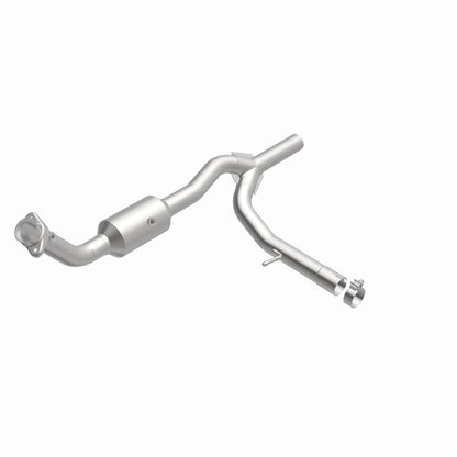 MagnaFlow Ford F-150 OEM Grade Federal / EPA Compliant Direct-Fit Catalytic Converter 21-834 360 Degree Image Set