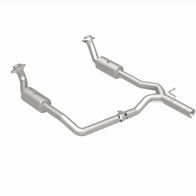 Magnaflow 09-13 Ford E-350 Super Duty V10 6.8 OEM Underbody Direct Fit Catalytic Converter 21-599 21-599 360 Degree Image Set