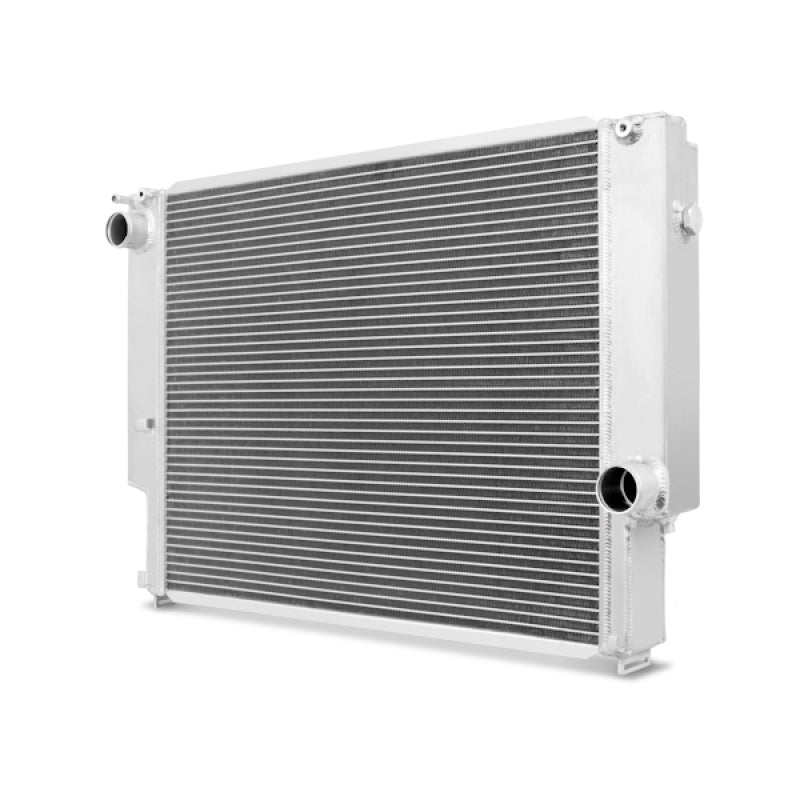 Mishimoto Performance Aluminum Radiator - 1988-1999 BMW E30/E36 M3 X-Line MMRAD-E36-92X Photo - Close Up