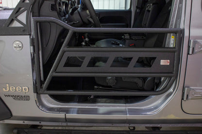 Fishbone Offroad 18-22 Jeep Wrangler JL Front Tube Doors FB24087 FB24087 Photo - lifestyle view