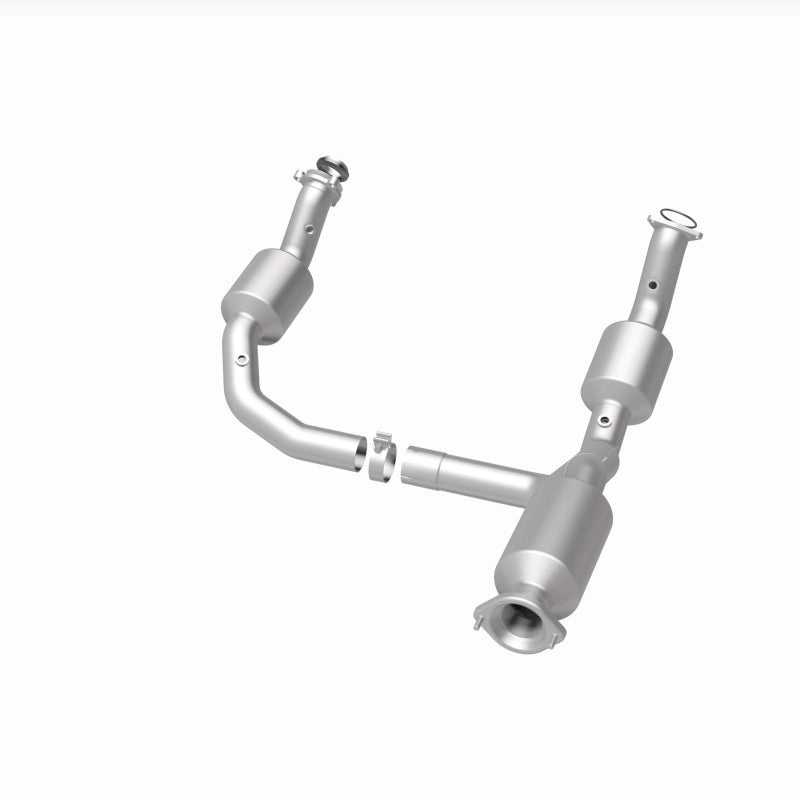 Magnaflow 2021 Chevrolet Express 2500 4.3L Underbody Direct-Fit Catalytic Converter 280429 280429 360 Degree Image Set