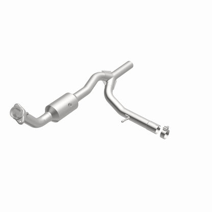 MagnaFlow Ford F-150 OEM Grade Federal / EPA Compliant Direct-Fit Catalytic Converter 21-834 360 Degree Image Set