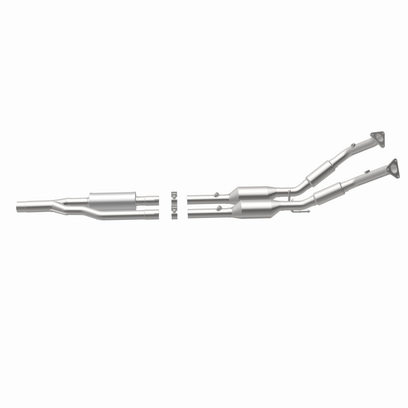 MagnaFlow HM Grade Federal / EPA Compliant Direct-Fit Catalytic Converter 24587 360 Degree Image Set