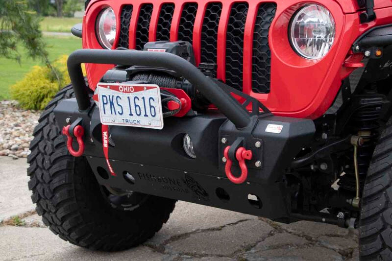 Fishbone Offroad 2018+ Jeep JL/Gladiator Wrangler JL/Gladiator Front Winch Bumper - Black Powdercoat FB22178 FB22178 Photo - lifestyle view