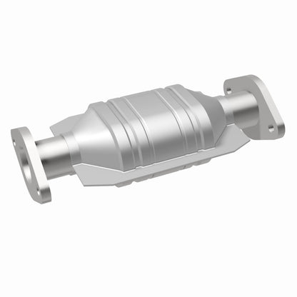 MagnaFlow Kia HM Grade Federal / EPA Compliant Direct-Fit Catalytic Converter 93164 360 Degree Image Set