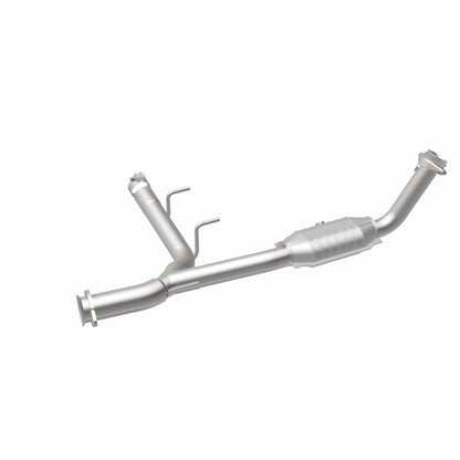 MagnaFlow Ford Expedition OEM Grade Federal / EPA Compliant Direct-Fit Catalytic Converter 49411 360 Degree Image Set