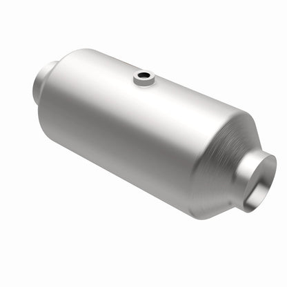 Magnaflow 3.00in. C/C 6in. spun body Universal Converter 51299 51299 360 Degree Image Set