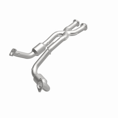 MagnaFlow Jeep Grand Cherokee OEM Grade Federal / EPA Compliant Direct-Fit Catalytic Converter 49046 360 Degree Image Set