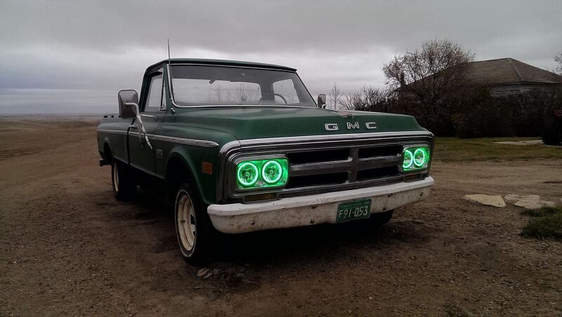 ORACLE Lighting Oracle Pre-Installed Lights 5.75 IN. Sealed Beam - Green Halo 6904-004 6904-004 Photo - lifestyle view