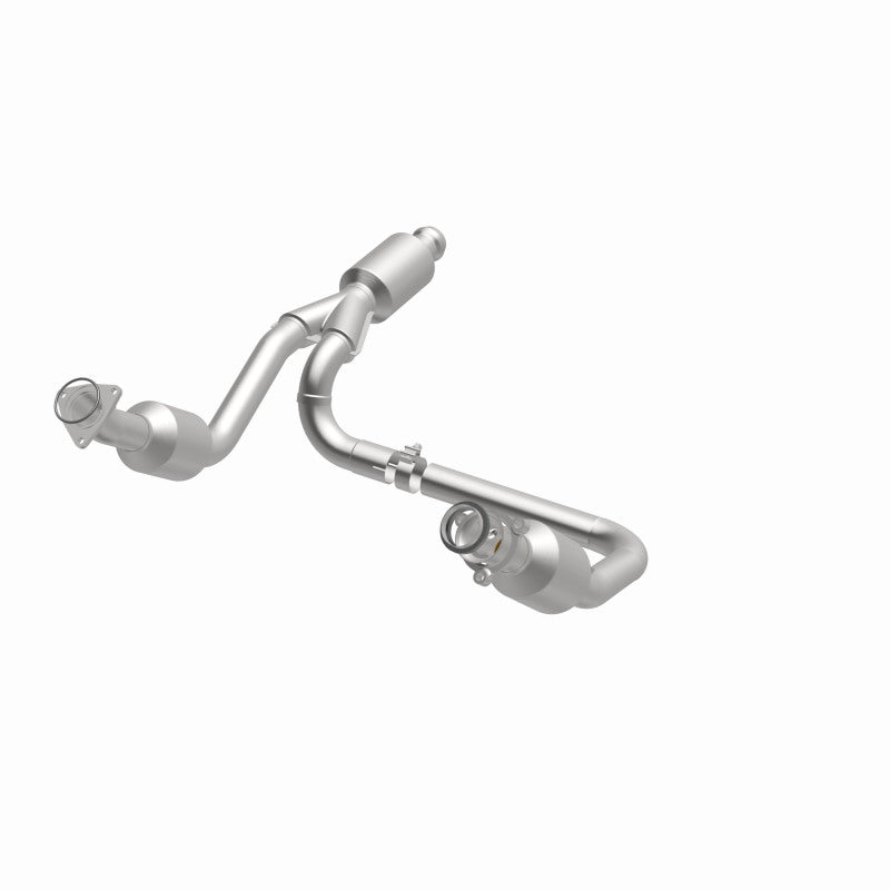 MagnaFlow California Grade CARB Compliant Direct-Fit Catalytic Converter 5582642 360 Degree Image Set