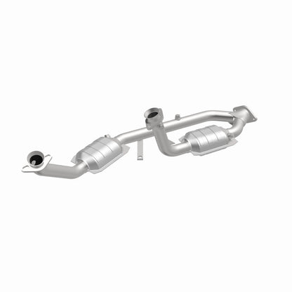 MagnaFlow Ford Windstar California Grade CARB Compliant Direct-Fit Catalytic Converter 4451342 360 Degree Image Set