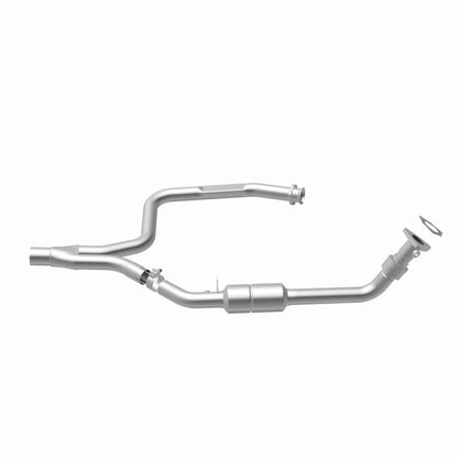 MagnaFlow California Grade CARB Compliant Direct-Fit Catalytic Converter 4481476 360 Degree Image Set