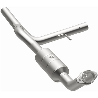 MagnaFlow Ford F-150 HM Grade Federal / EPA Compliant Direct-Fit Catalytic Converter 93124 Photo - out of package