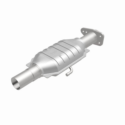 MagnaFlow Standard Grade Federal / EPA Compliant Direct-Fit Catalytic Converter 23447 360 Degree Image Set
