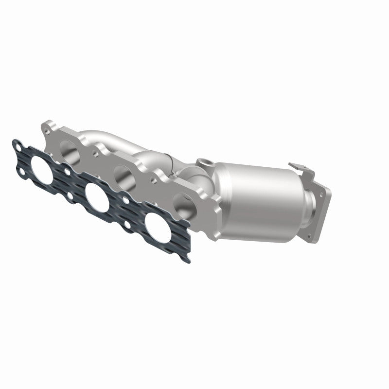 MagnaFlow Volvo XC90 OEM Grade Federal / EPA Compliant Manifold Catalytic Converter 52131 360 Degree Image Set