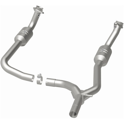 MagnaFlow Ford OEM Grade Federal / EPA Compliant Direct-Fit Catalytic Converter 52153 Photo - out of package