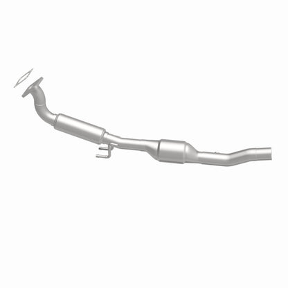 MagnaFlow Volkswagen OEM Grade Federal / EPA Compliant Direct-Fit Catalytic Converter 51526 360 Degree Image Set