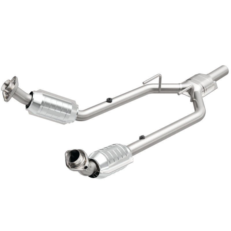 MagnaFlow California Grade CARB Compliant Direct-Fit Catalytic Converter 444080 Photo - Primary